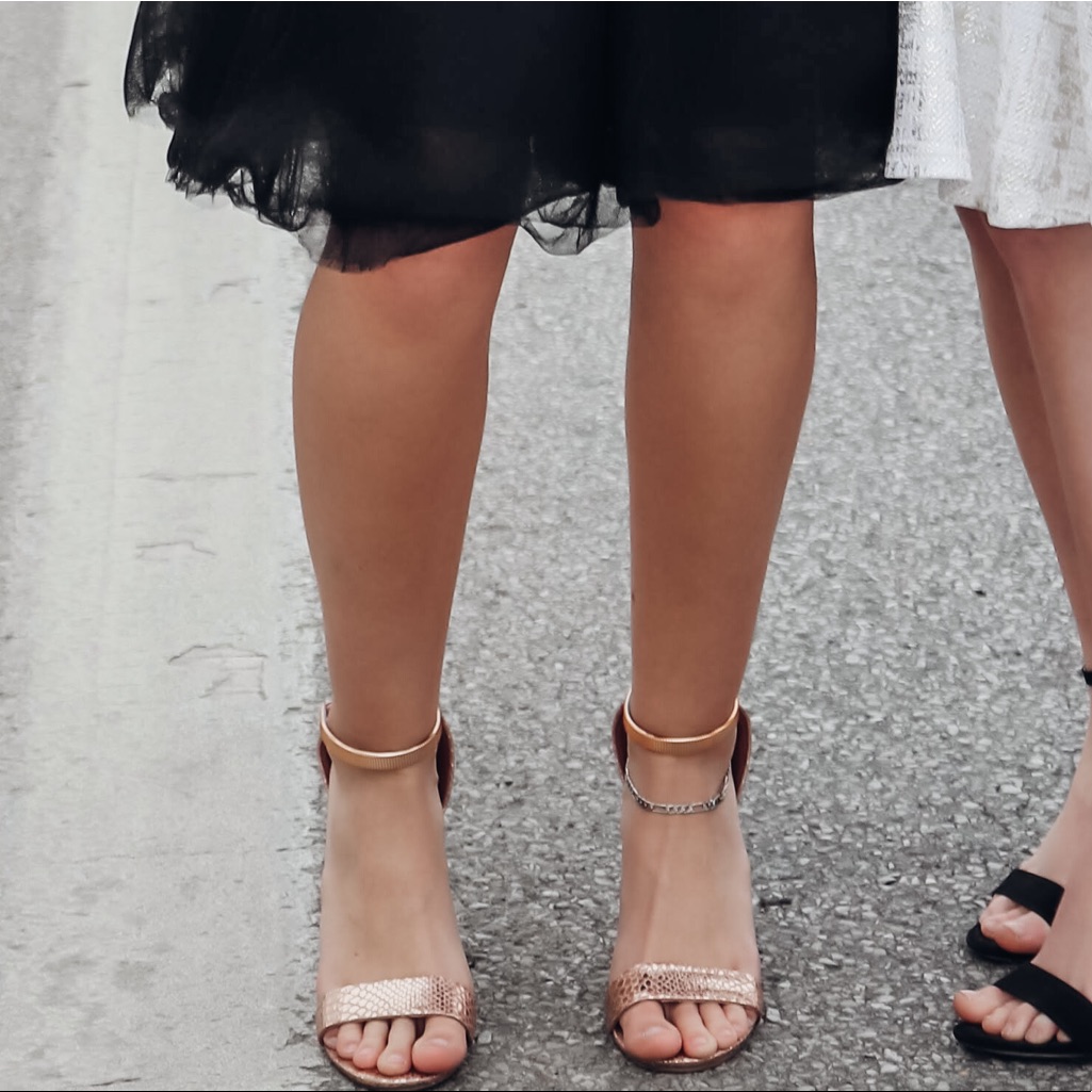 | Heels |